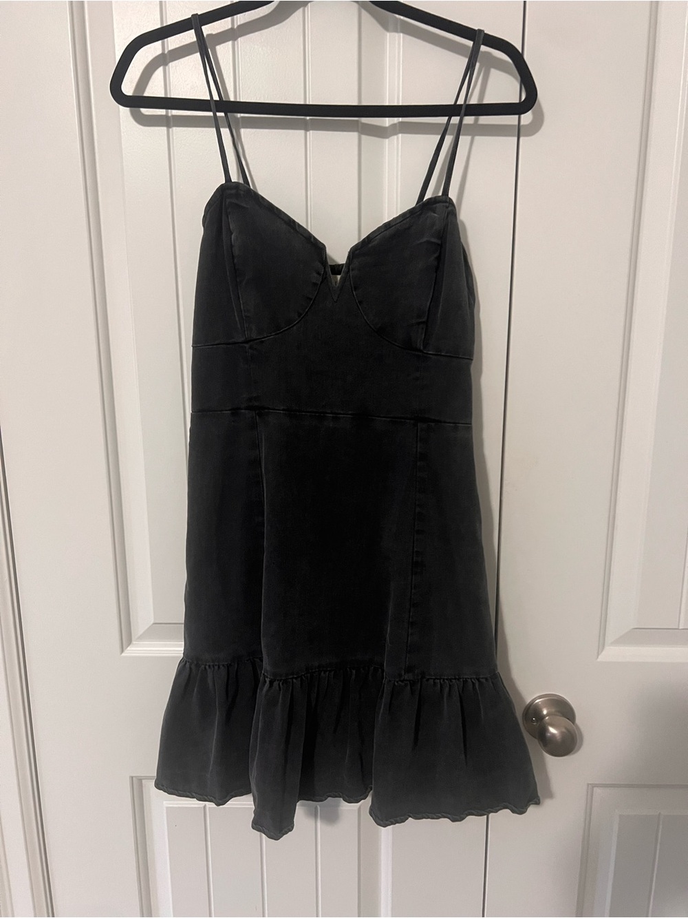 SALTWATER LUXE Emi Washed Black Soft Denim Sweetheart Mini Dress - Picture 2 of 9